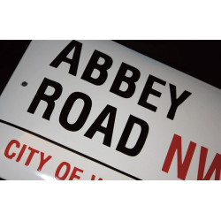 NW8002 – MAXI PLAQUE ÉMAILLÉE (LARGE) – ABBEY ROAD OFFICIAL STREET SIGN